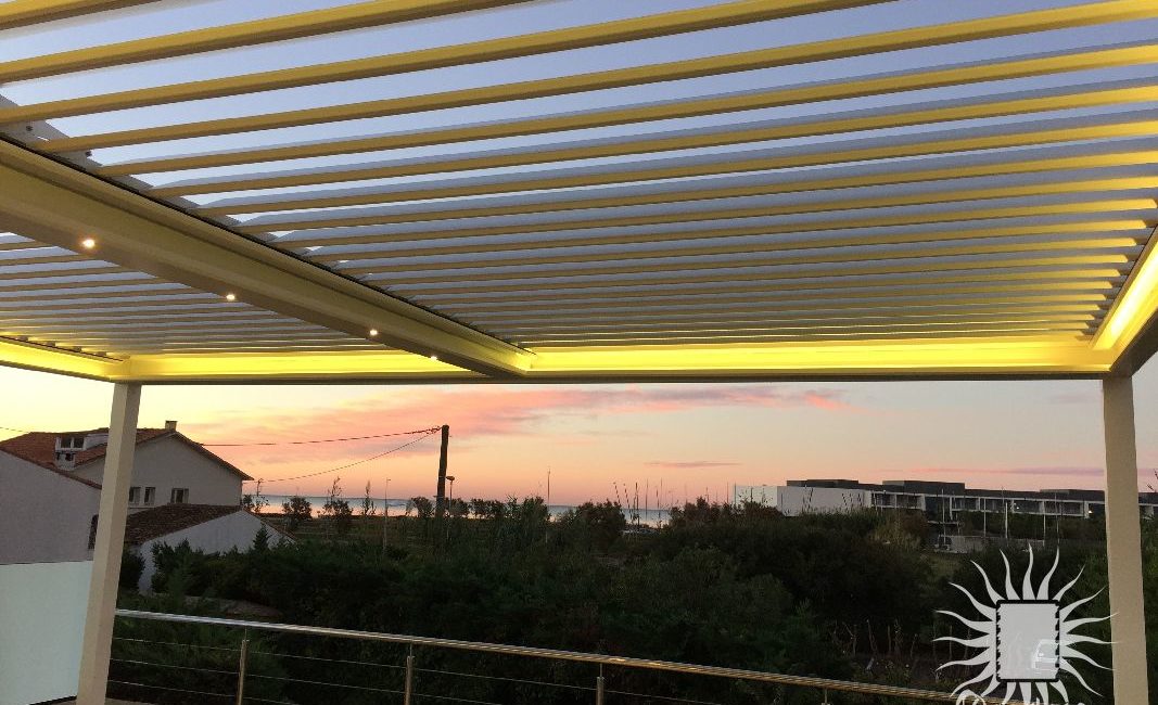 Rétro éclairage par ruban led pour pergola bioclimatique Montpellier