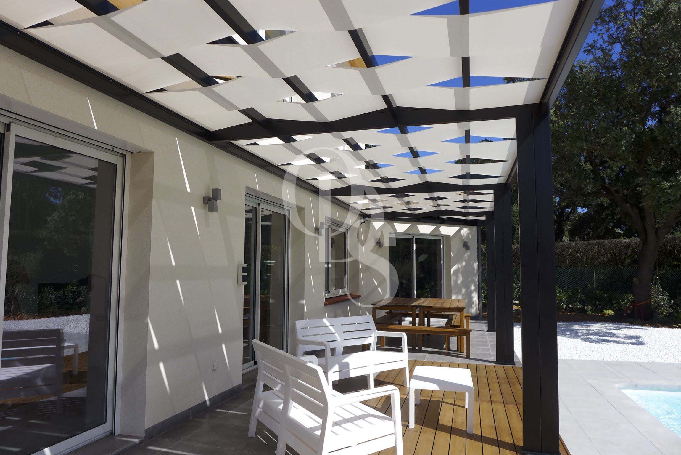 Pergola à toiles fixes Montpellier