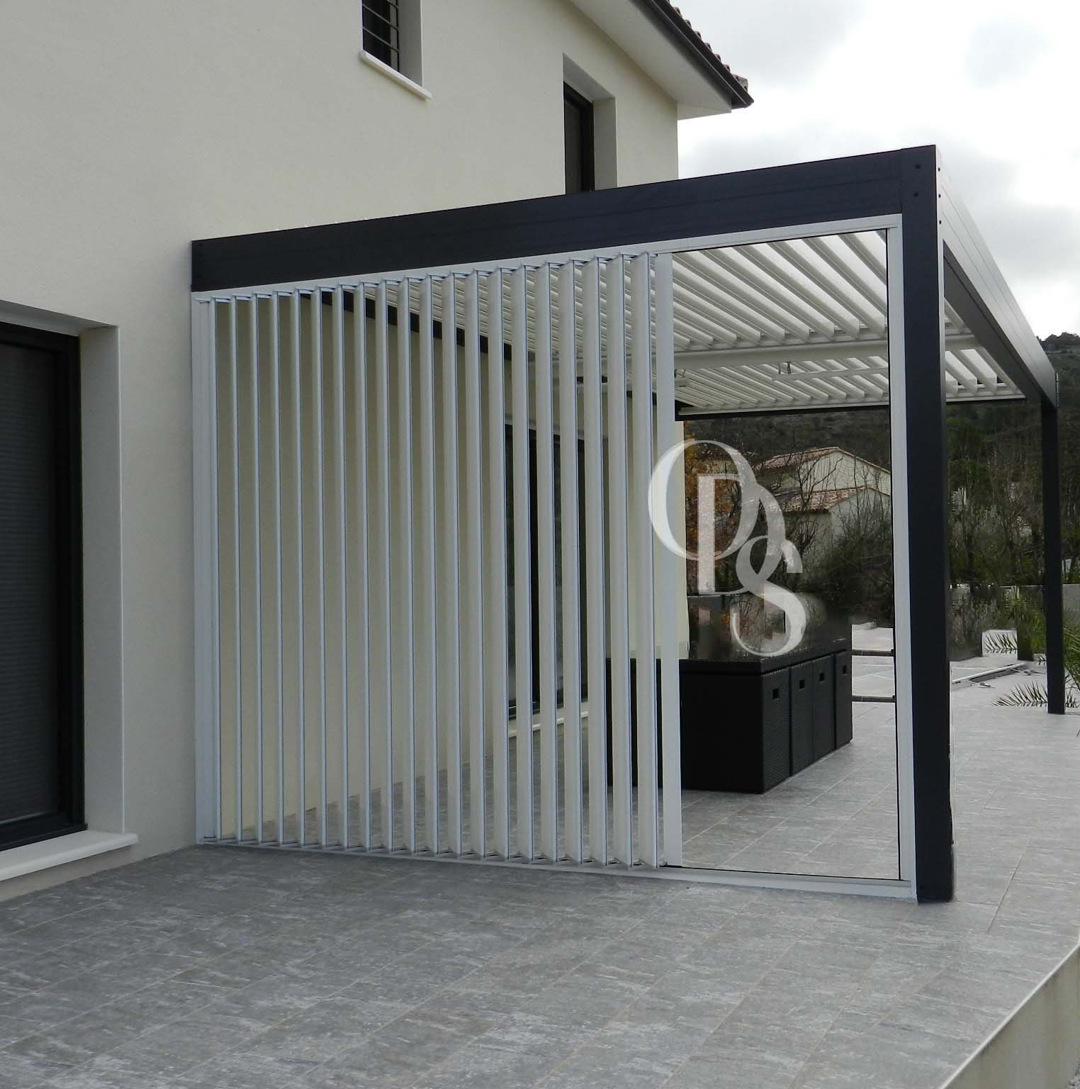 Brise-soleils orientables pour pergolas​ Montpellier