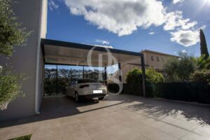 Abris voiture (carports) sur-mesure​ Montpellier